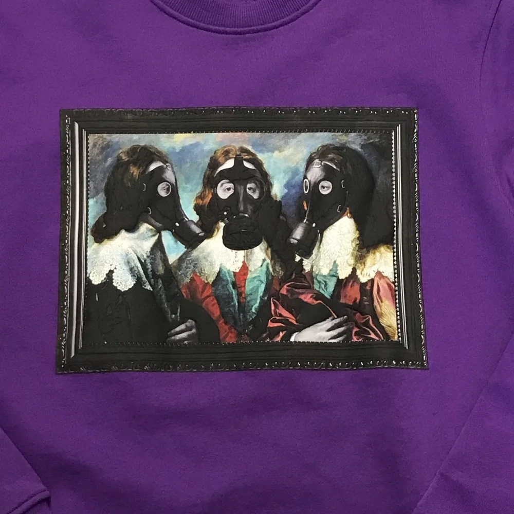 Crewneck - Picture 2 of 4